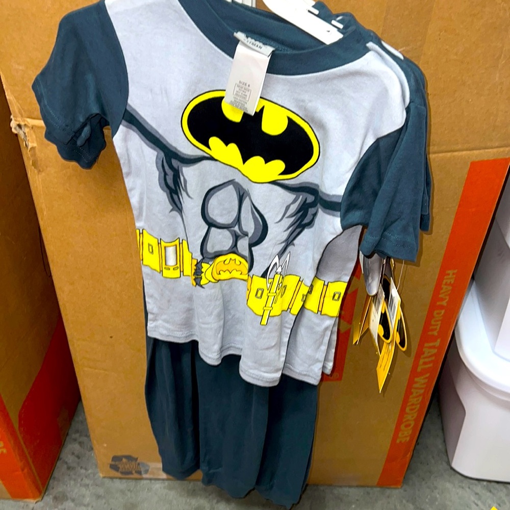 Batman Boys 2 Piece Short Sleeve Pajama Set Size 8 Lot of 4 Pairs